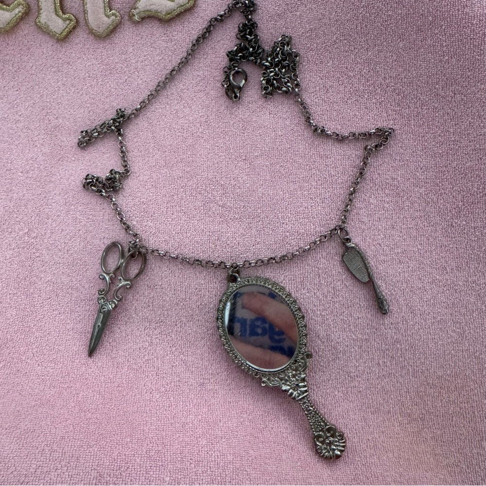 Hairdresser/Hairstylist Necklace with Comb Shears and Mirror
